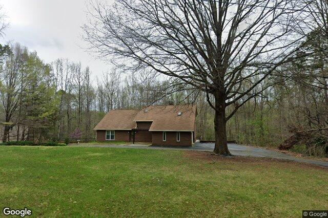 1428 Woodford RD