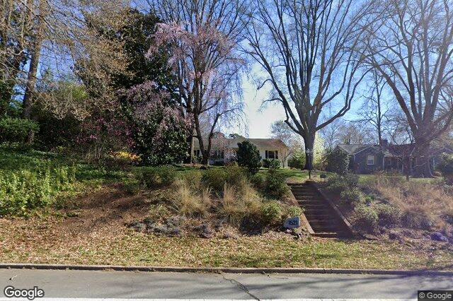 1521 Reynolda RD