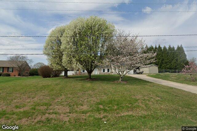 1528 Pecan LN