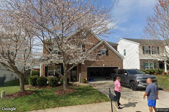1570 Country LN