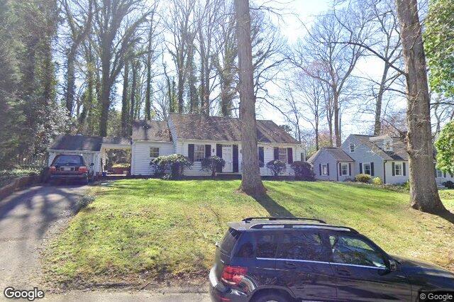 2408 Greenbrier RD