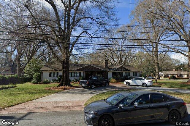 2428 Country Club RD