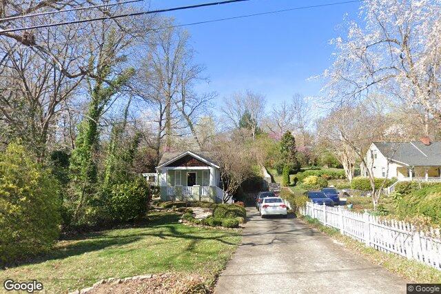 2461 Lyndhurst AVE