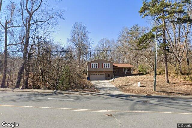 2725 New Walkertown RD