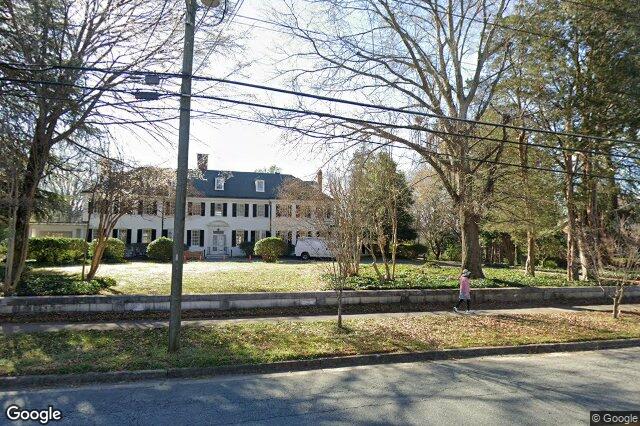 2900 Country Club RD