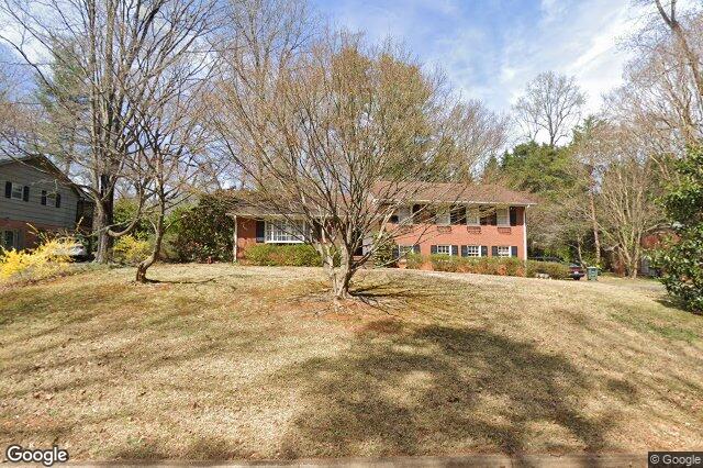 3030 Prytania RD
