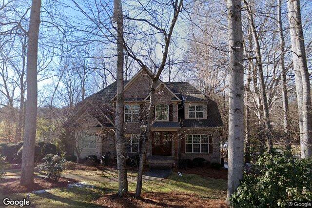 3729 North Lakeshore DR