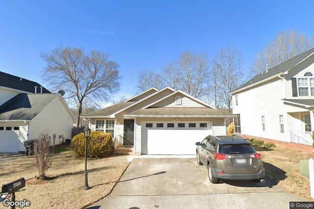 4832 Lighthouse CT