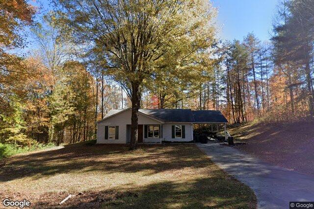 5761 Davis RD