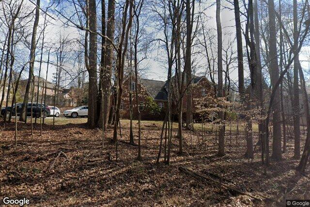 5818 Regents Park RD