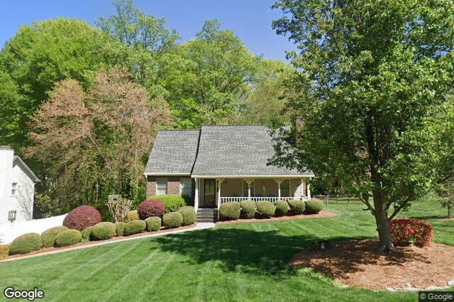905 Smoke Tree CT