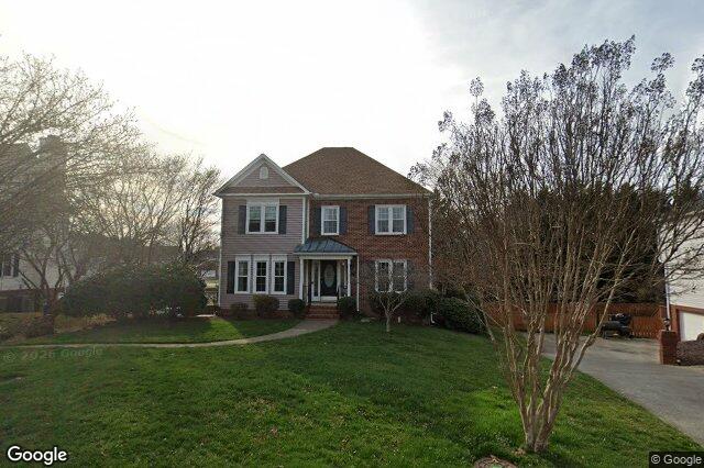913 George Place DR